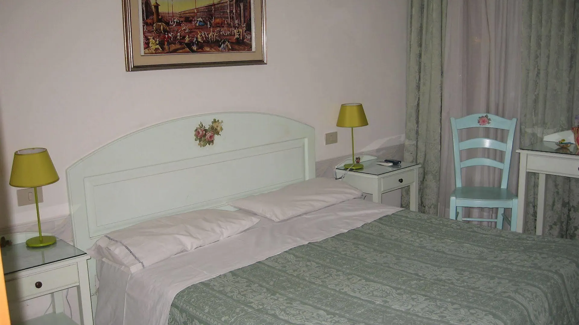 Hotel Adua Wenecja 2*,  Włochy