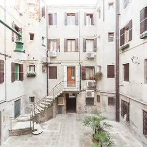 Apartamento Campiello Chiesa, By Short Holidays, Venecia